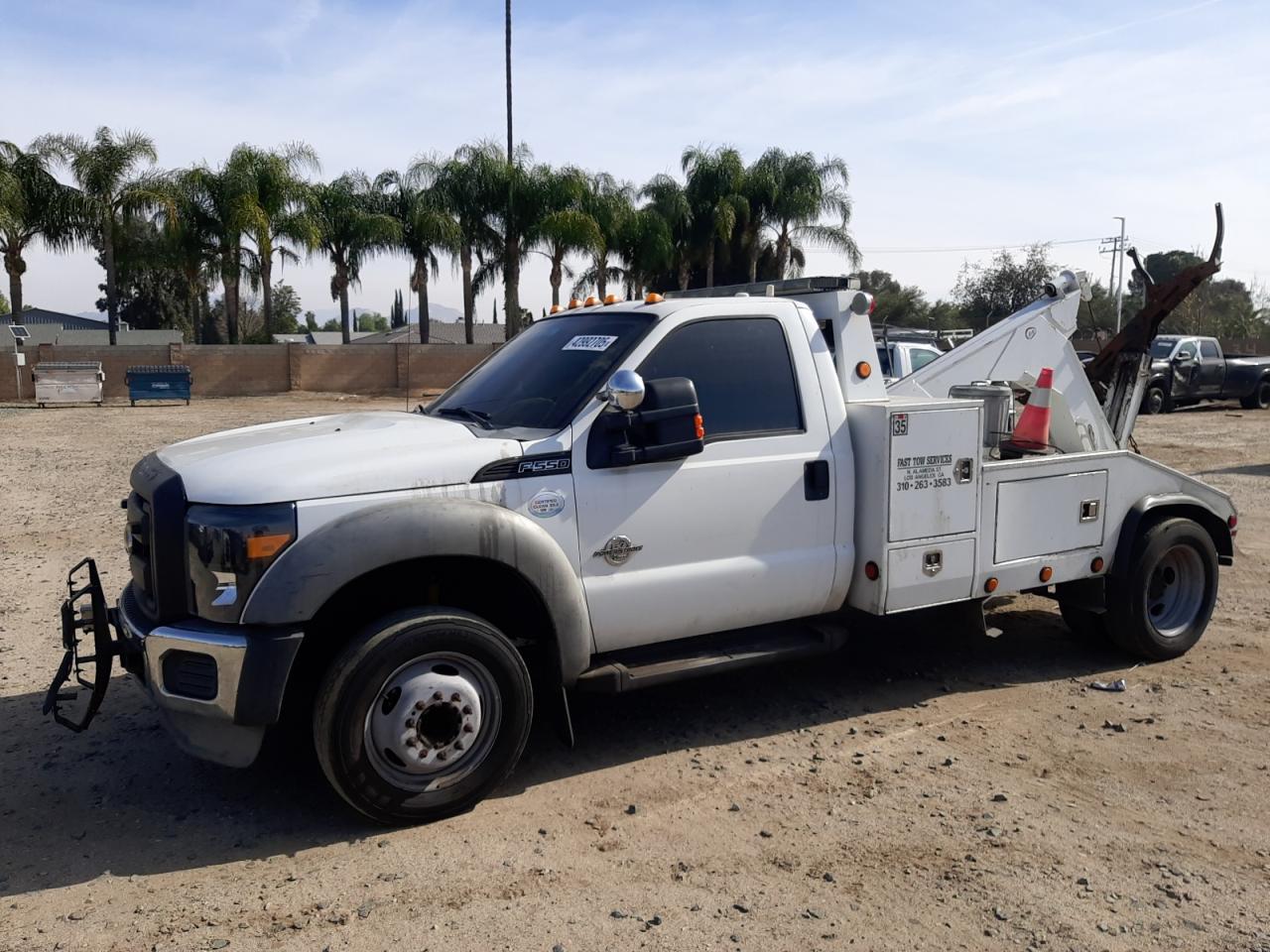 2011 Ford F550 super