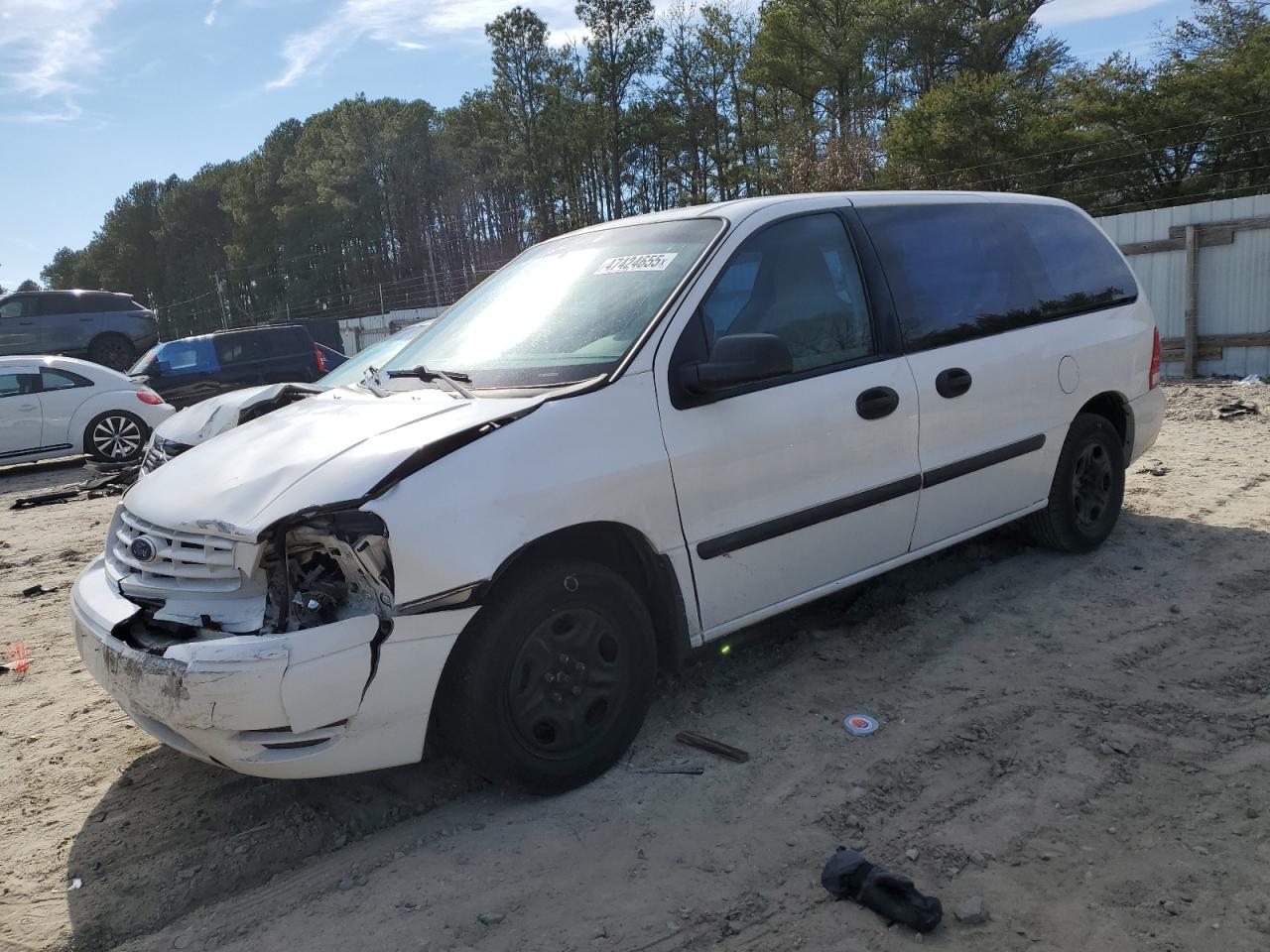 2005 Ford Freestar s