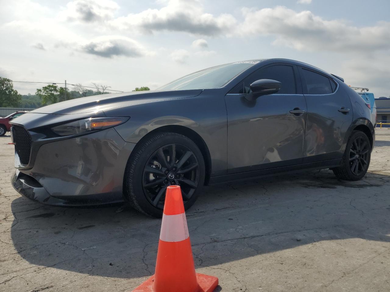 Mazda 3 premium plus