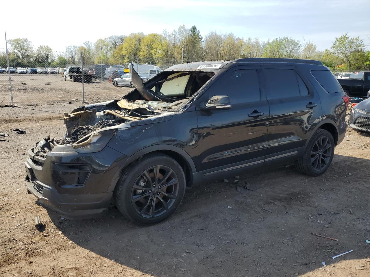 2018 Ford Explorer x