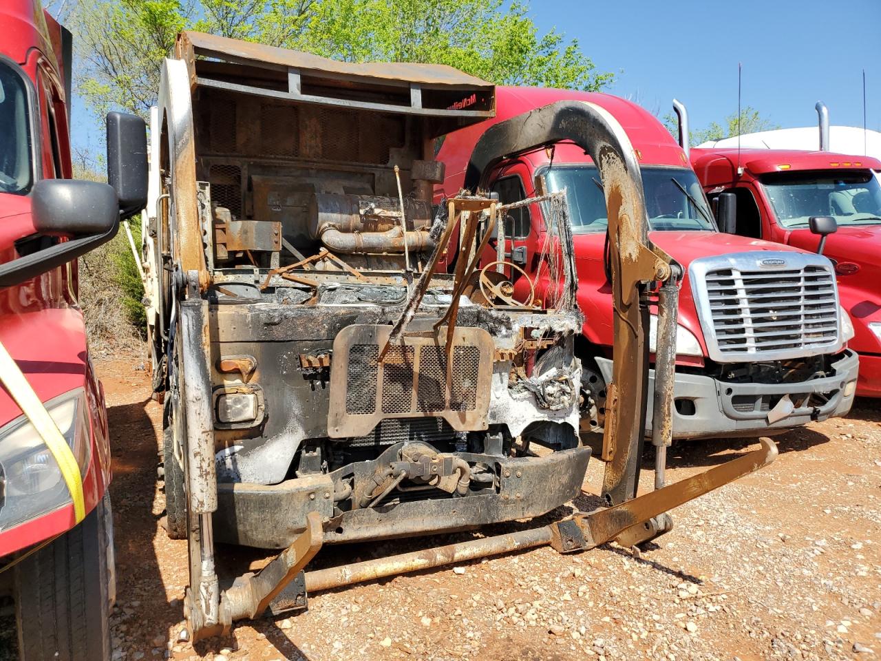 2019 Peterbilt 520