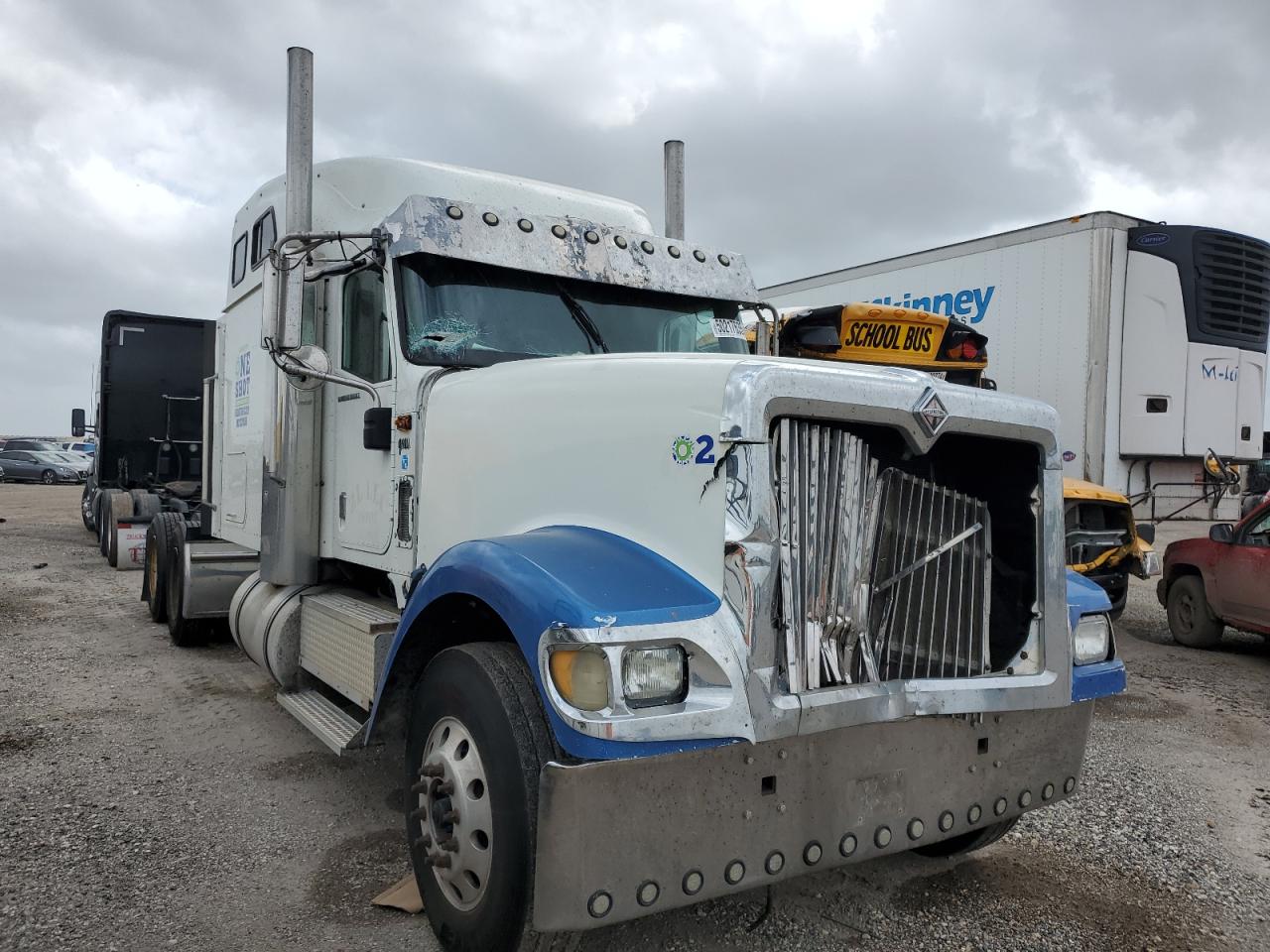 International 9900 9900i
