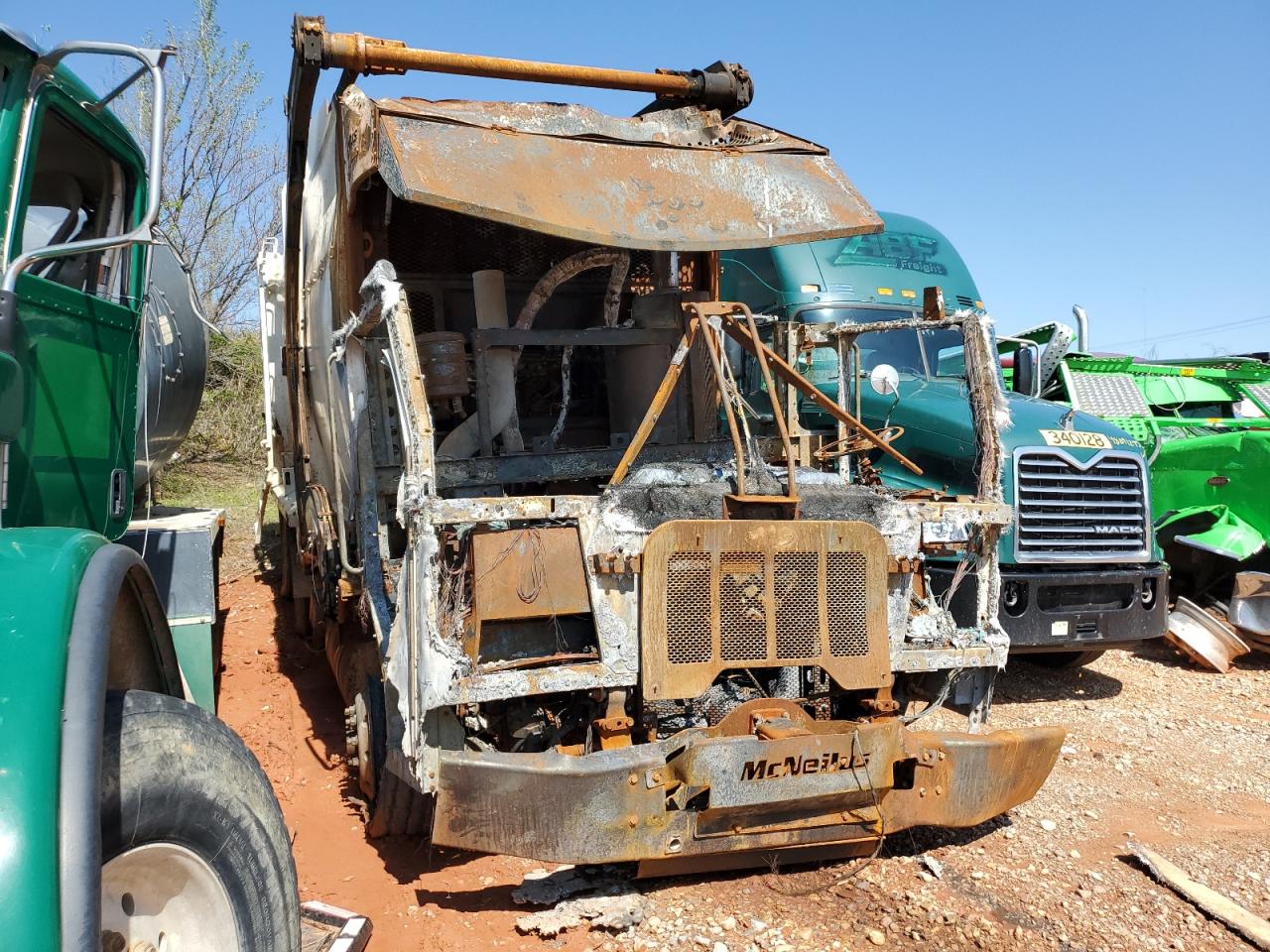 2020 Peterbilt 520