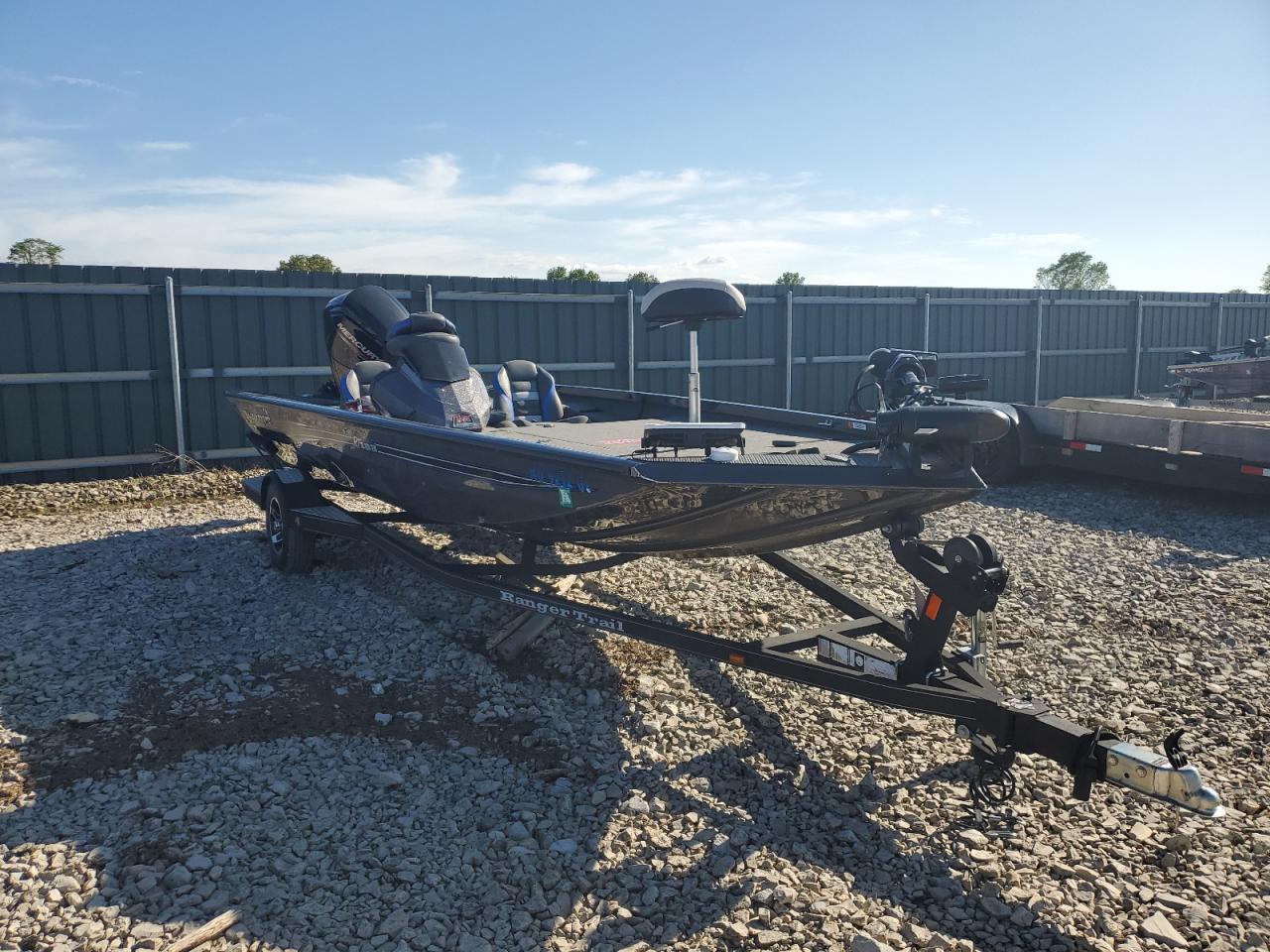 2020 Land rover Bass boat