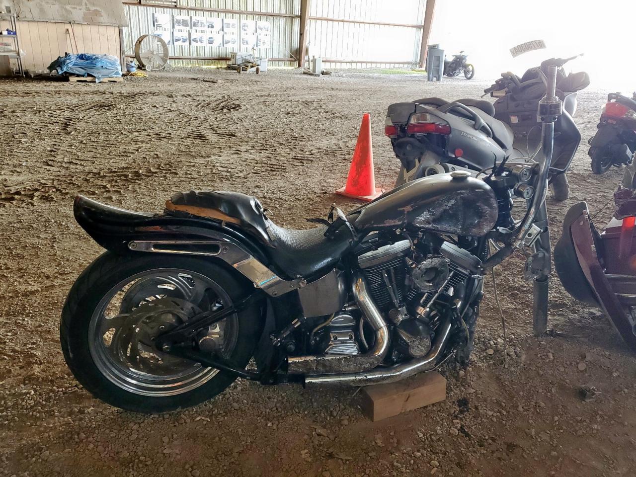 Harley-davidson Fxst custo