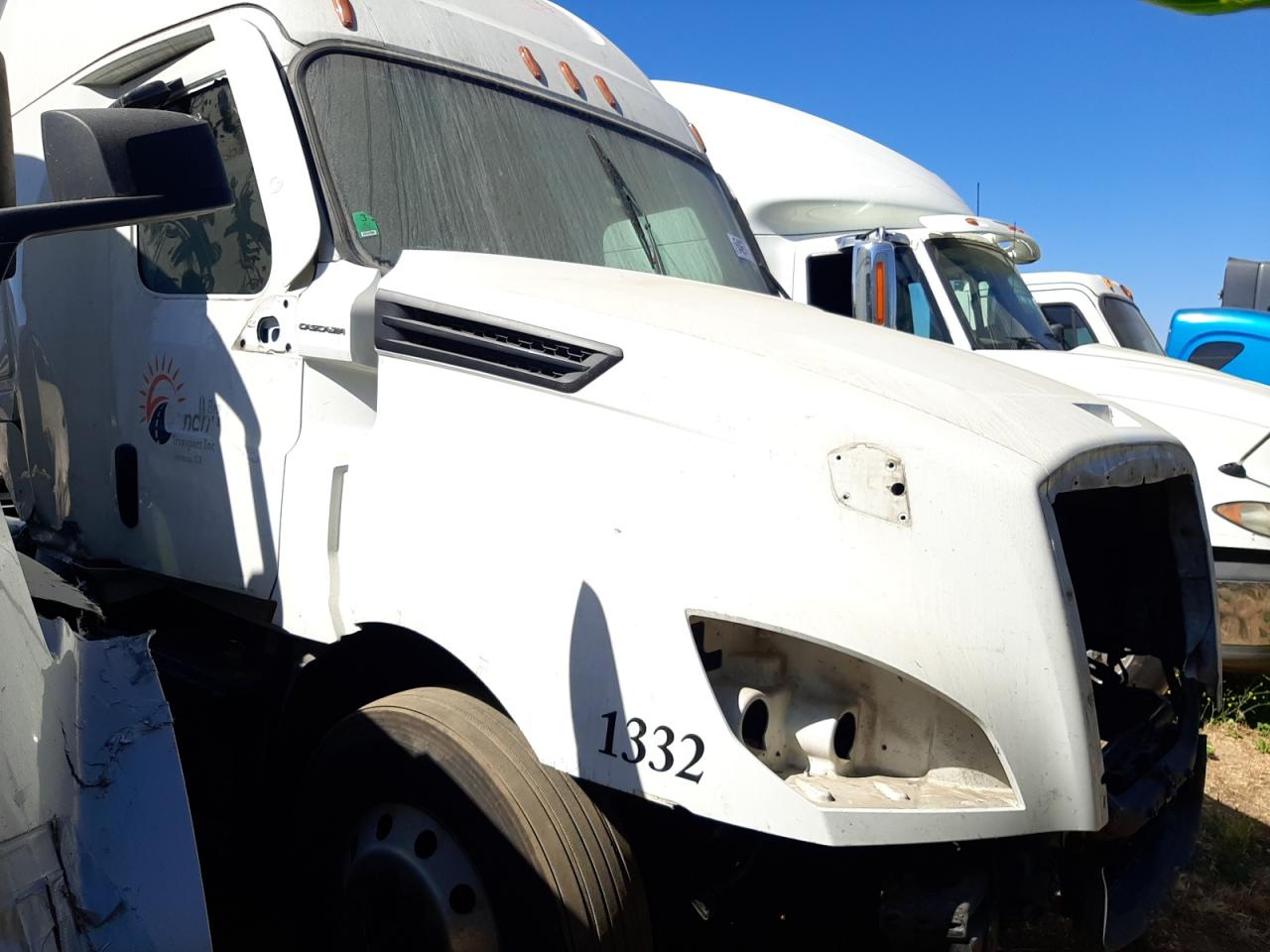2021 Freightliner Cascadia 1