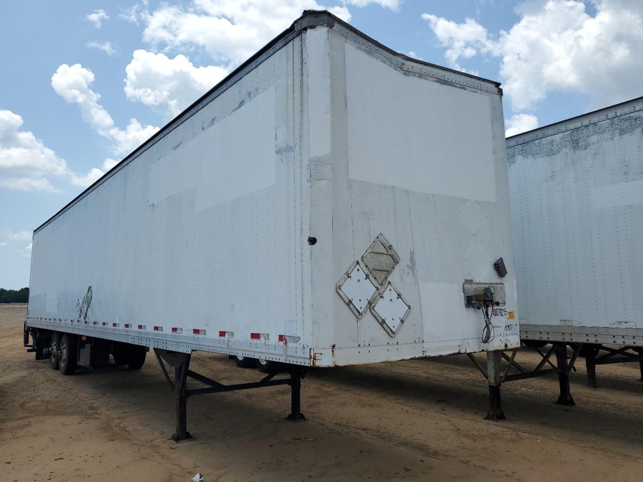 2001 Strick Trailer