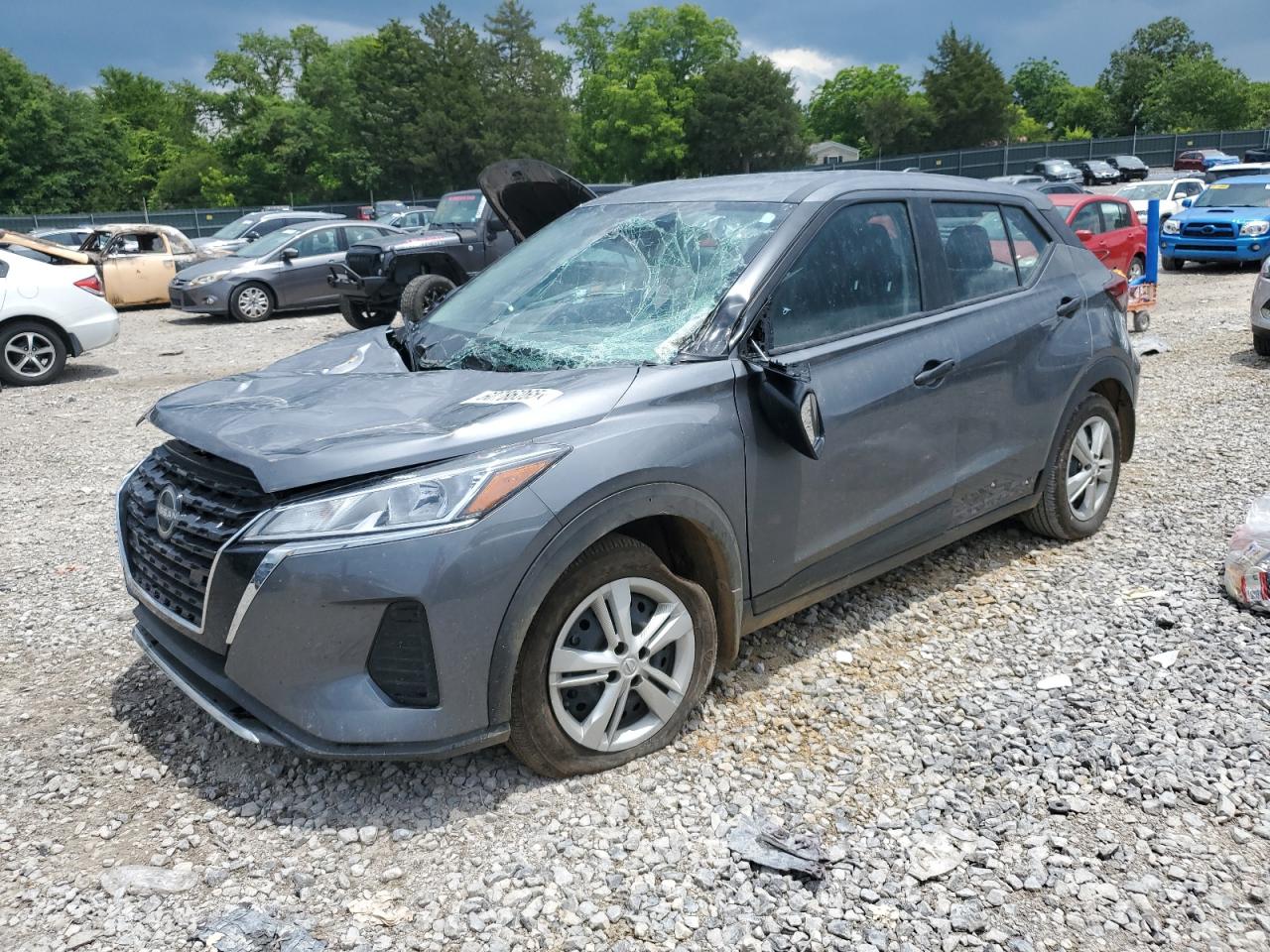2024 Nissan Kicks s
