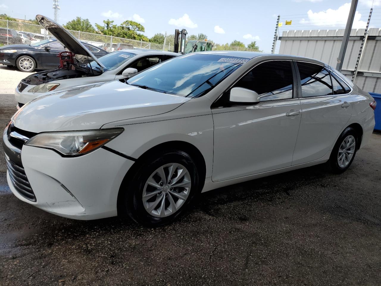 2015 Toyota Camry le