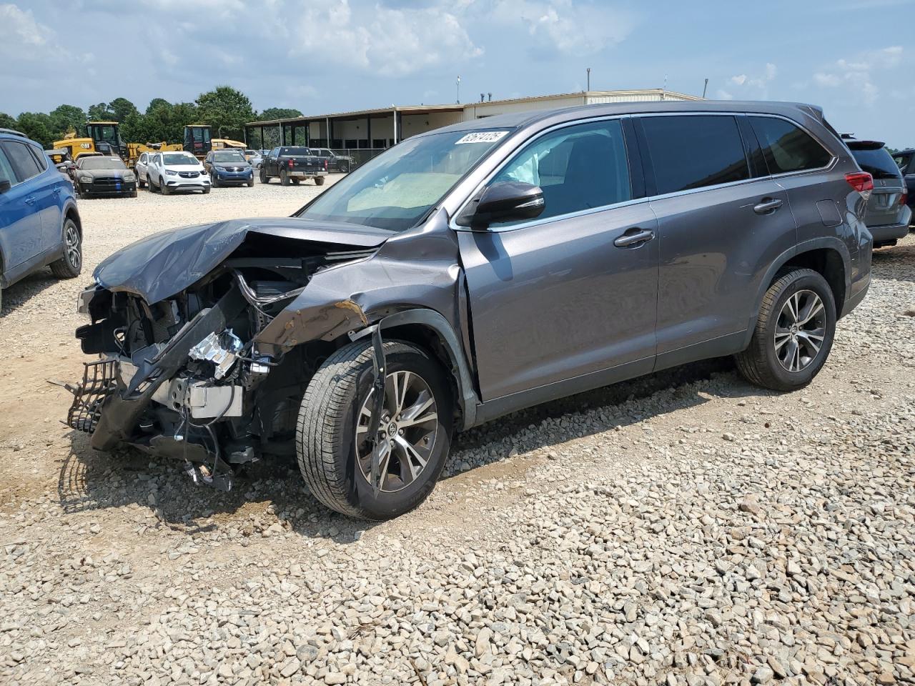 2019 Toyota Highlander le
