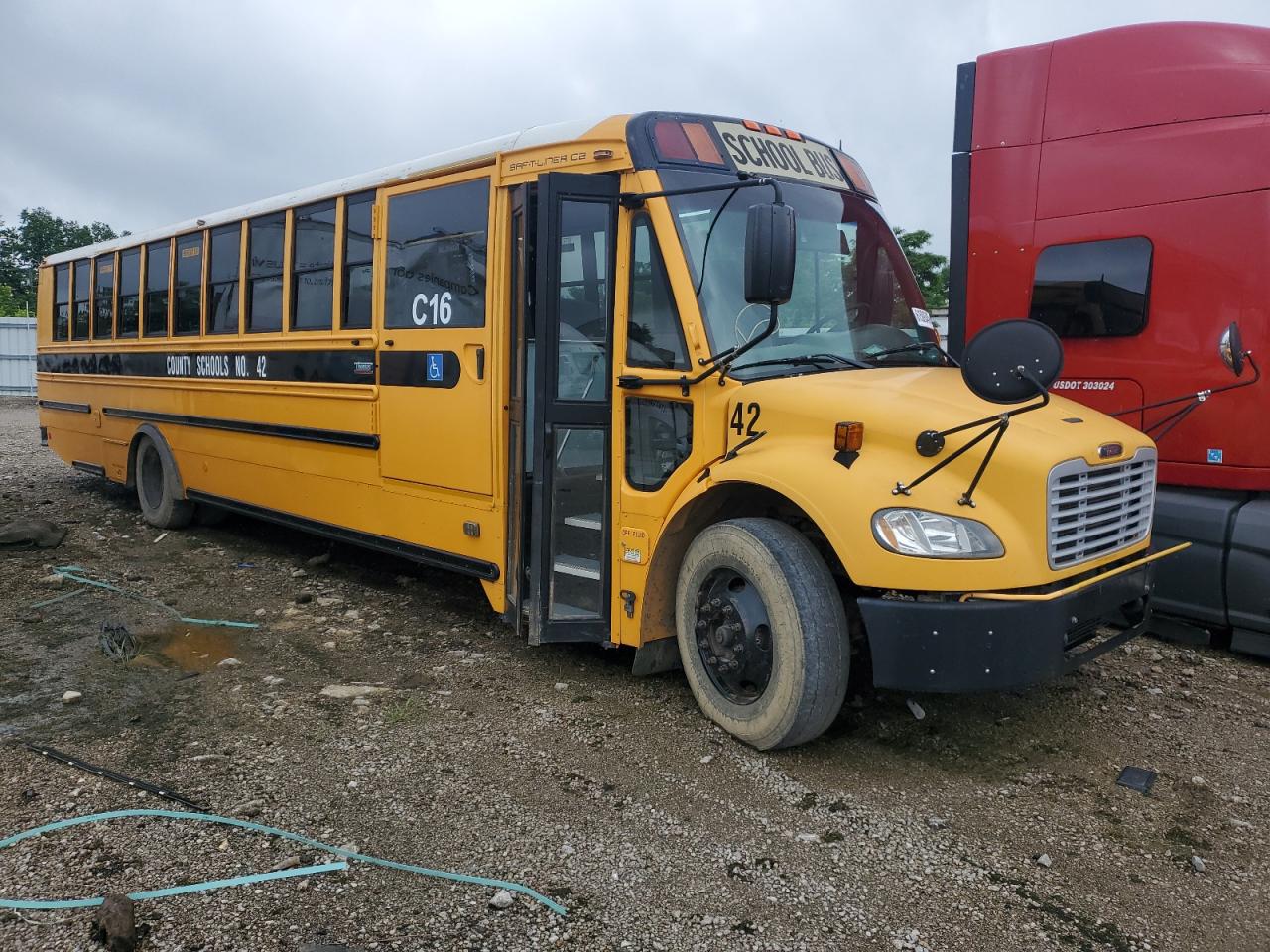 2014 Freightliner Chassis b2b