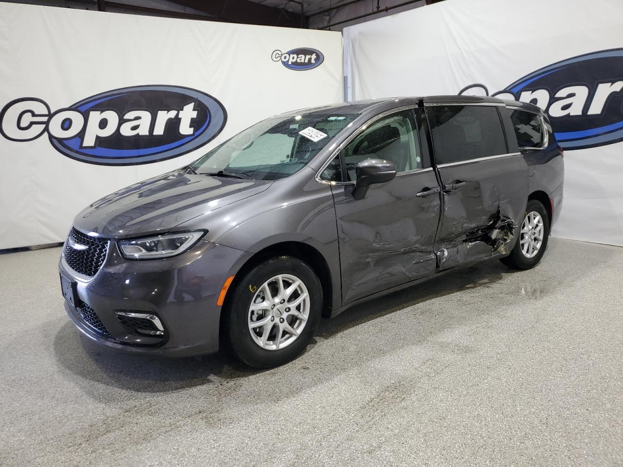 2023 Chrysler Pacifica t
