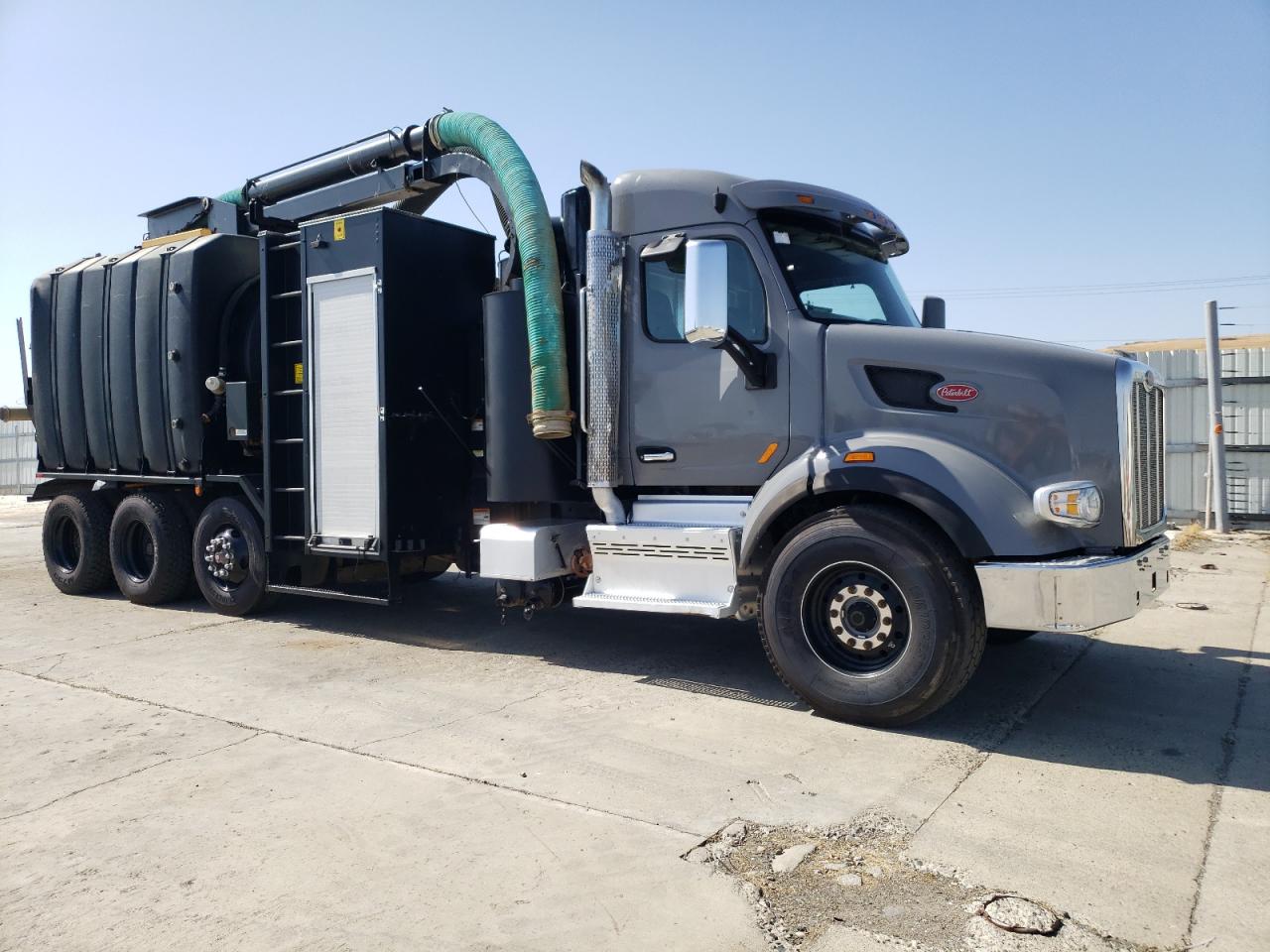 2018 Peterbilt 567