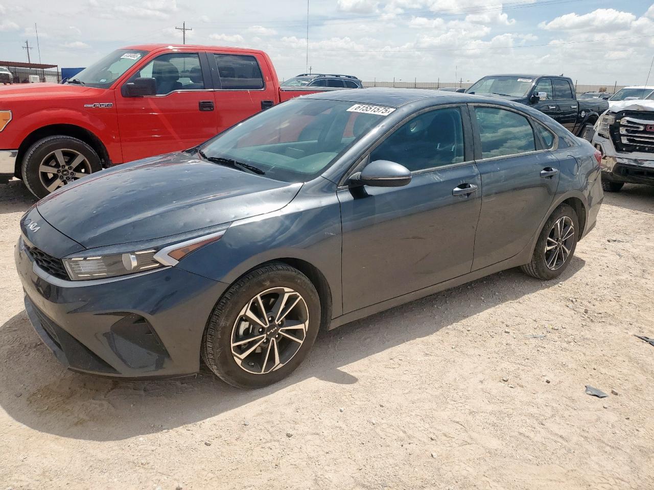 2024 Kia Forte lx