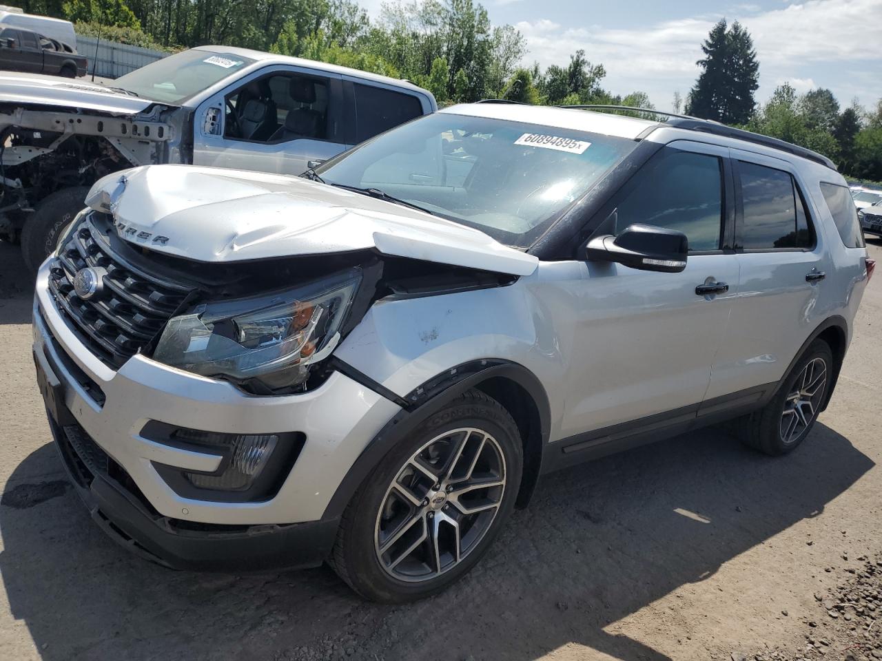 2016 Ford Explorer s