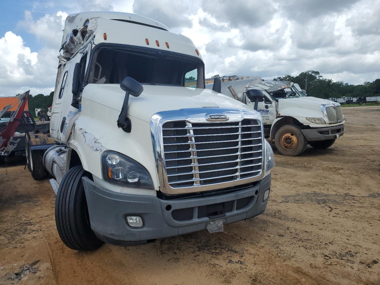 2019 Freightliner Cascadia 1