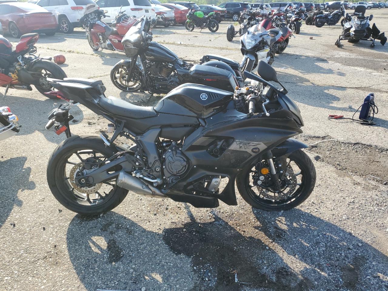 2025 Yamaha Yzfr7