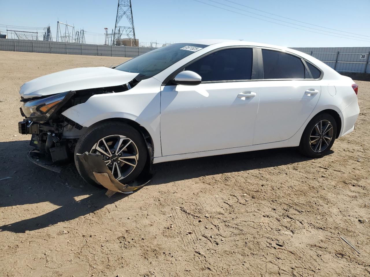2023 Kia Forte lx