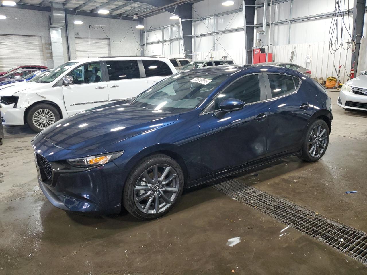 2025 Mazda 3 PREFERRE
