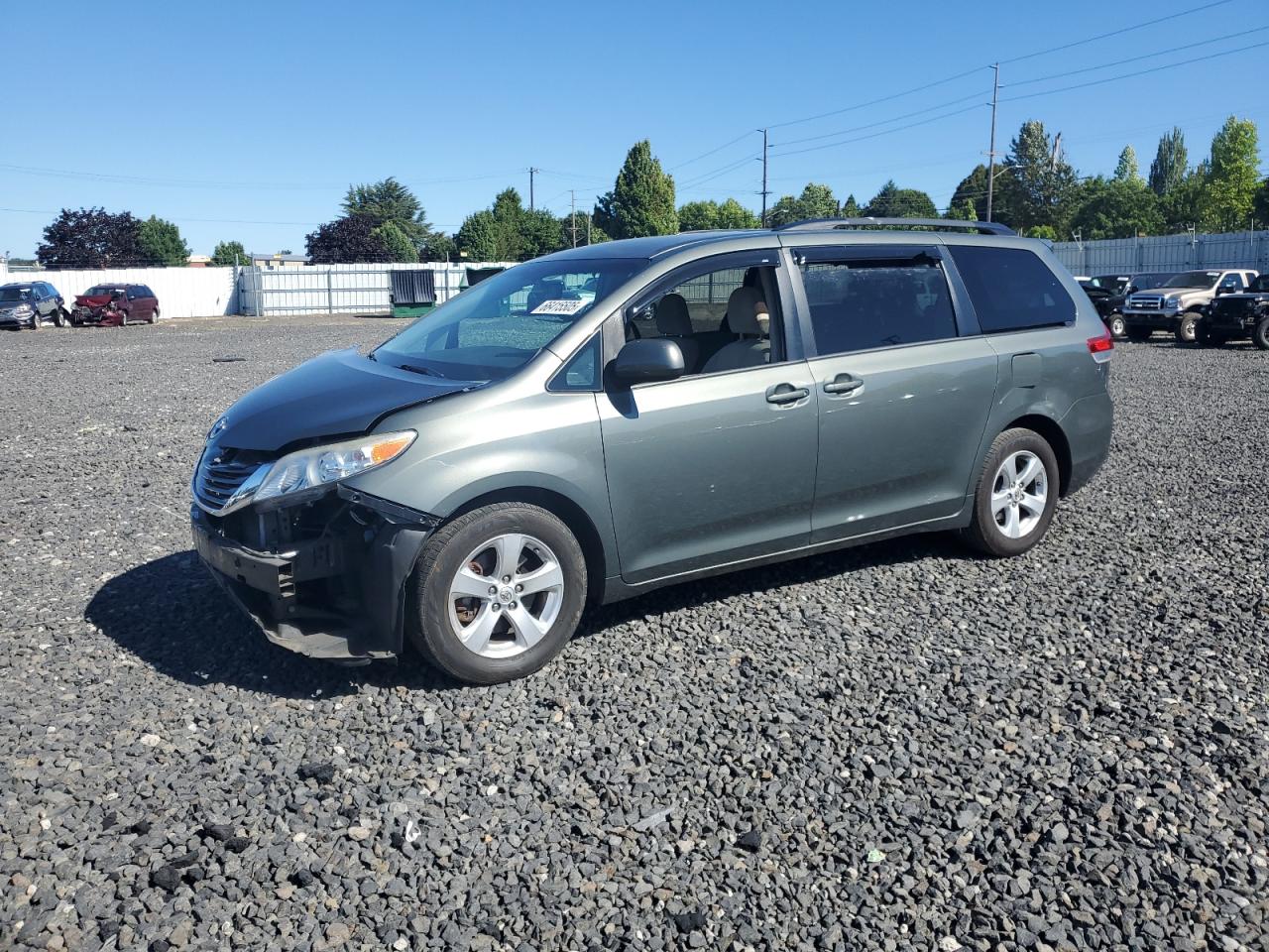 2014 Toyota Sienna le