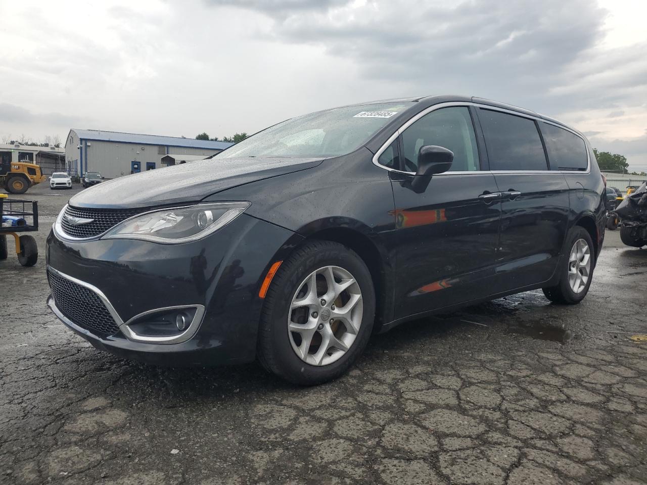 2017 Chrysler Pacifica t