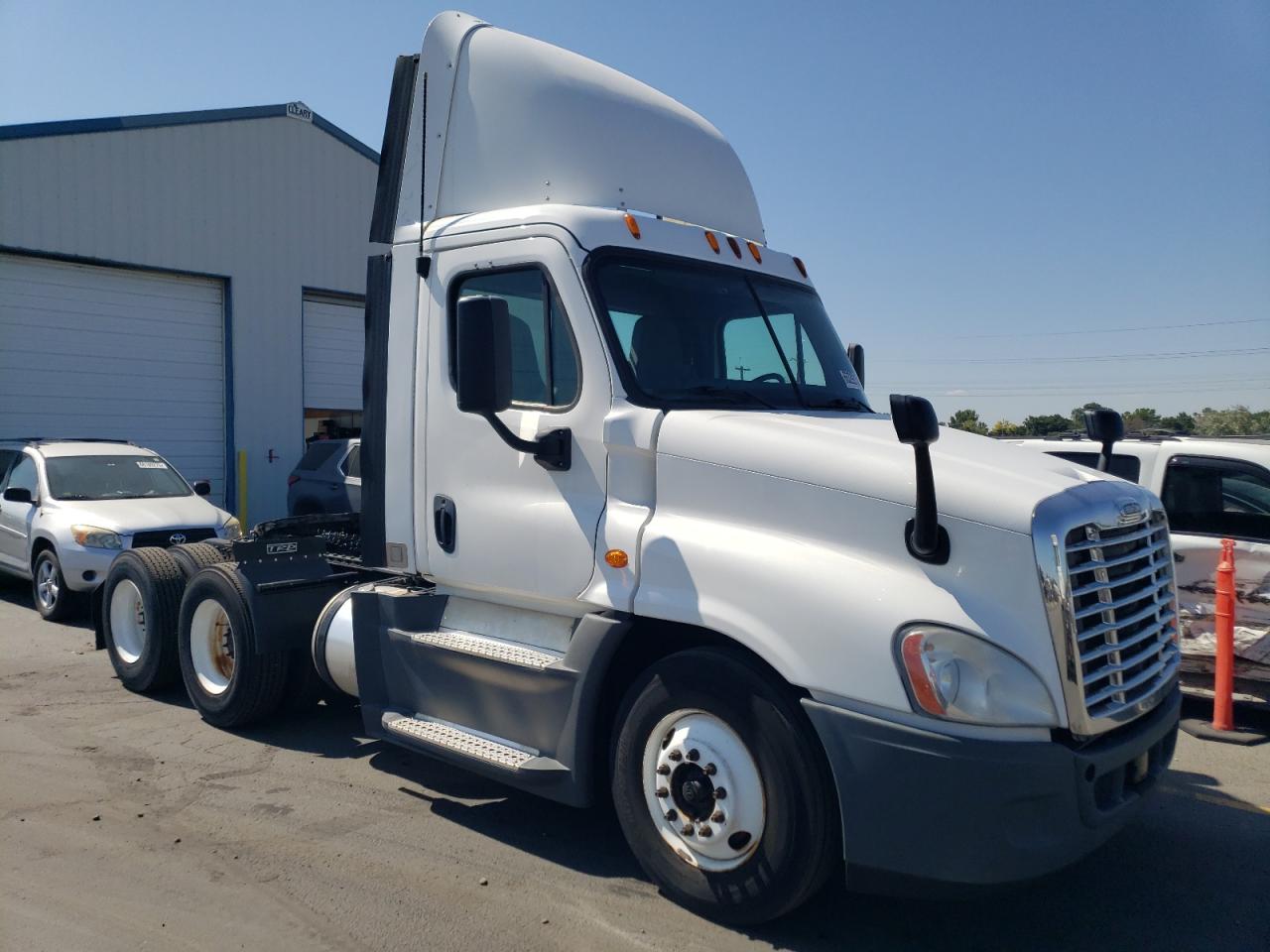 2015 Freightliner Cascadia 1