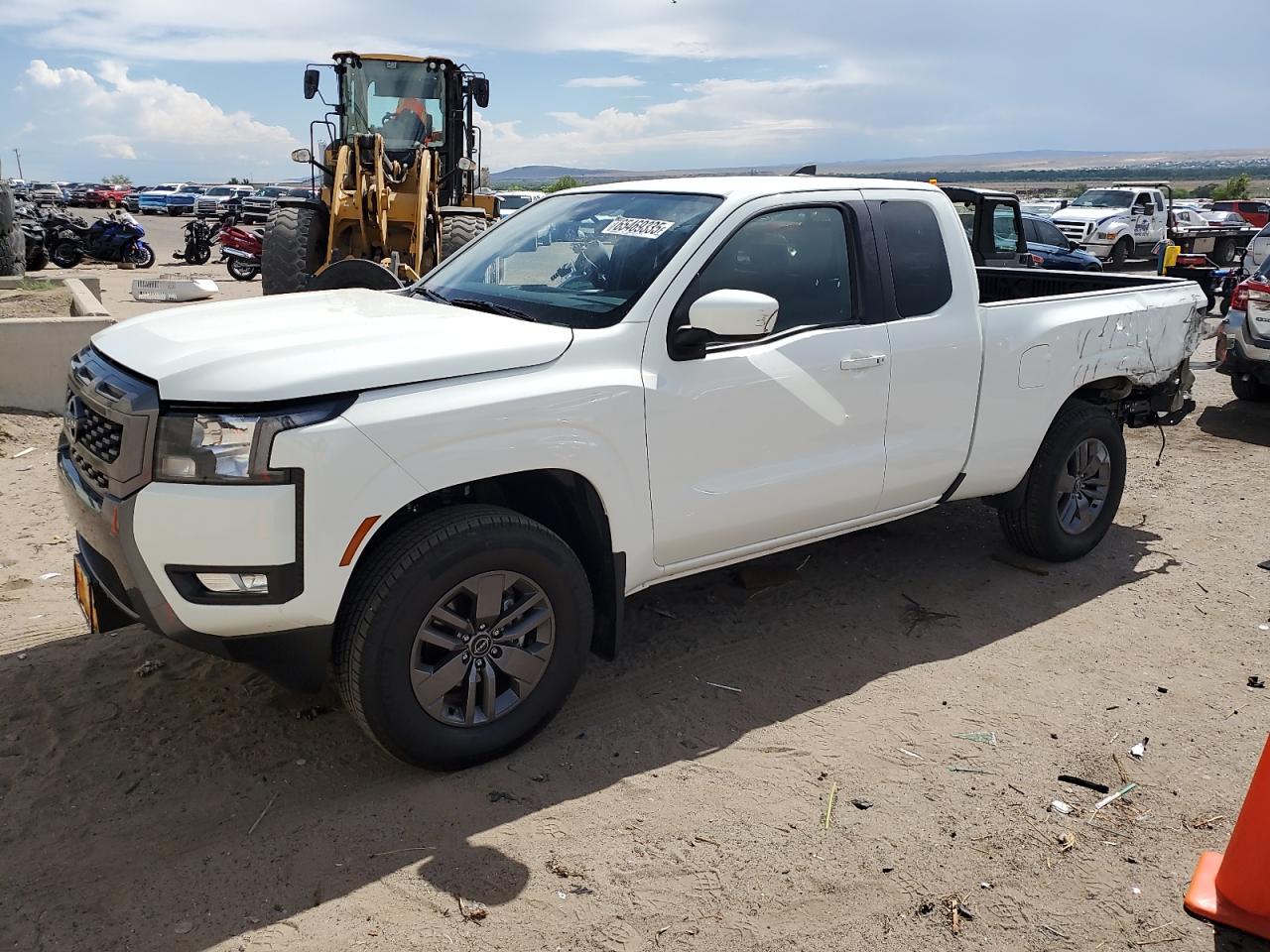 2025 Nissan Frontier s