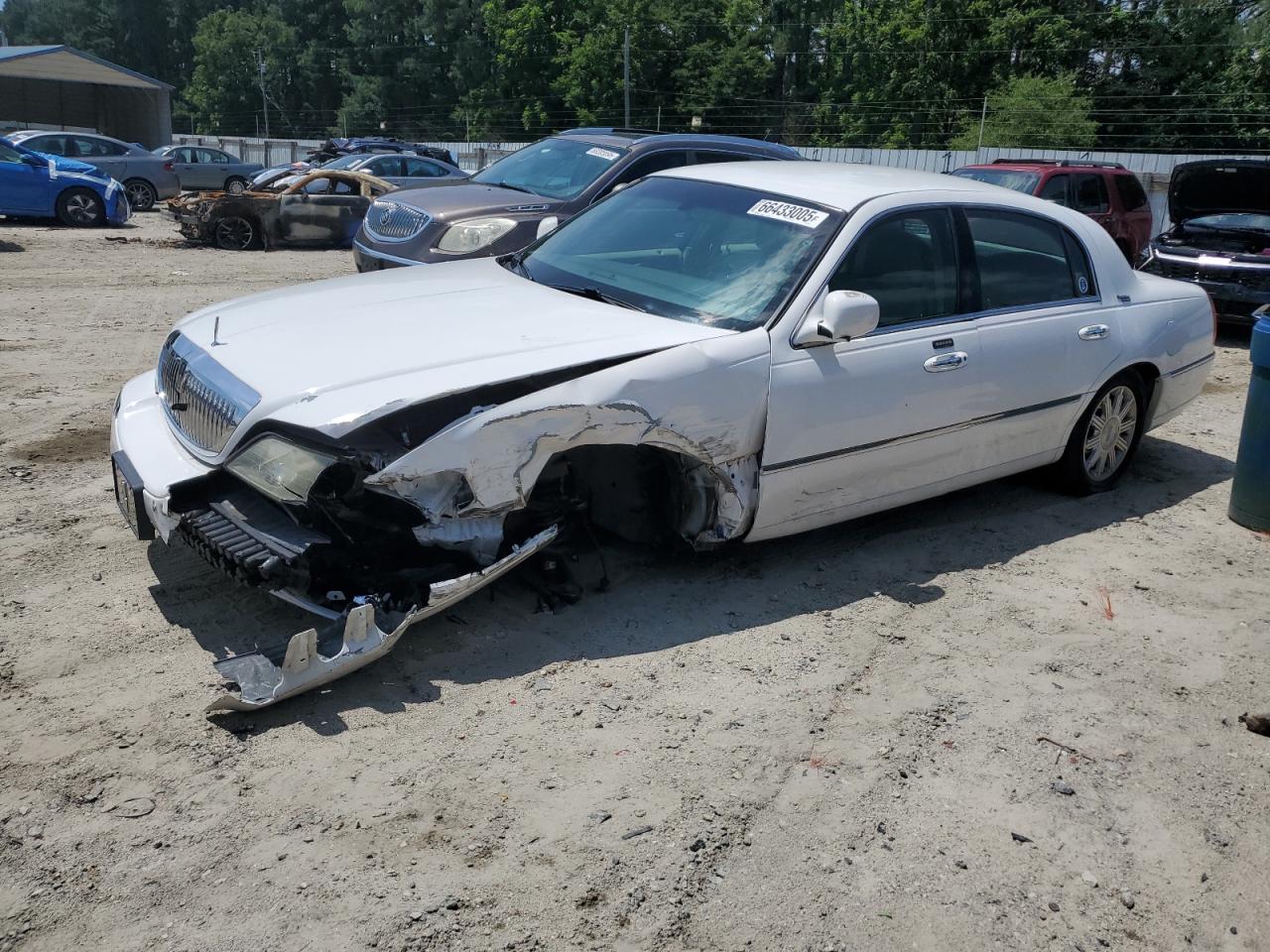 2010 Lincoln Town car s