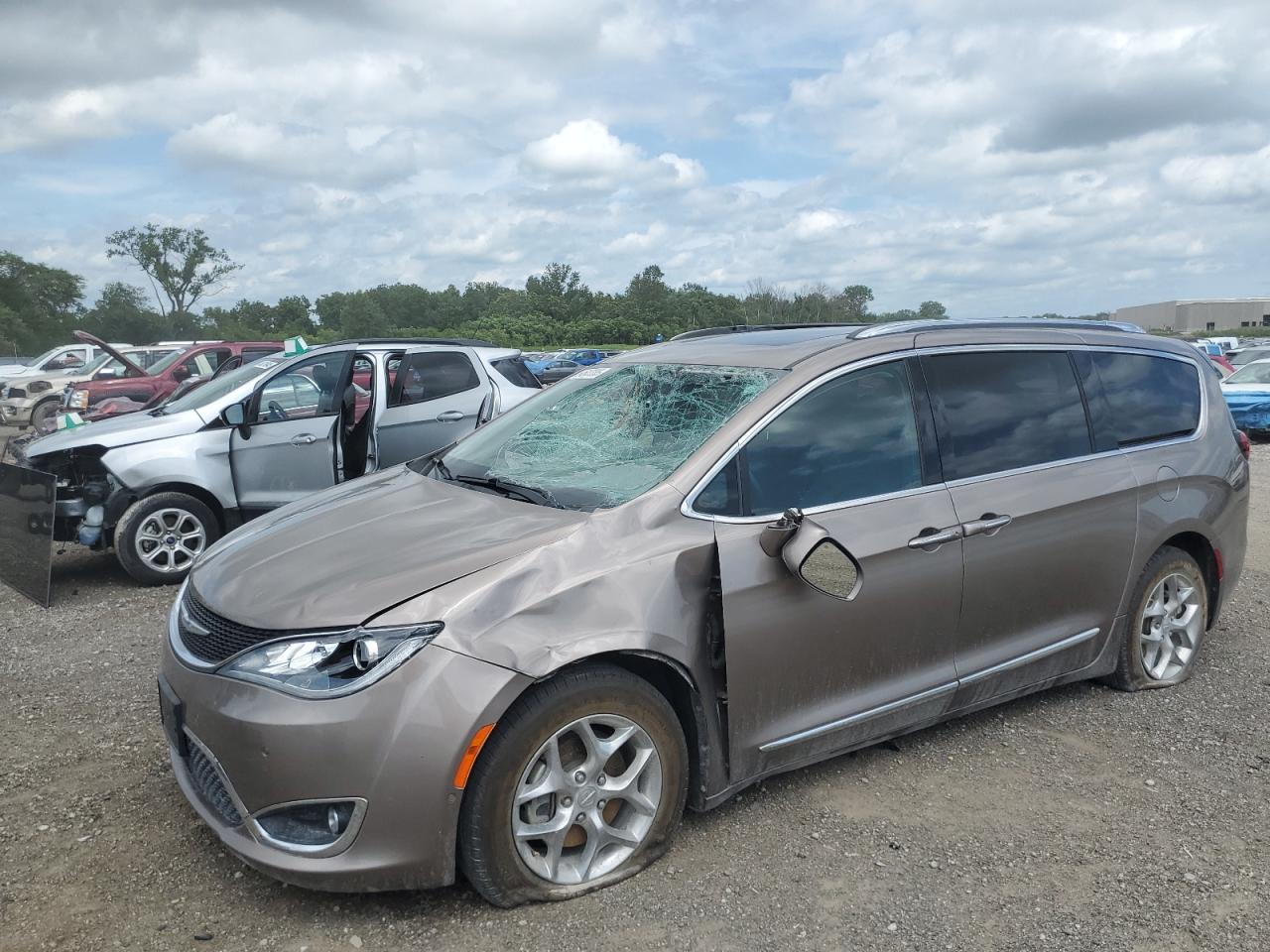 2017 Chrysler Pacifica l