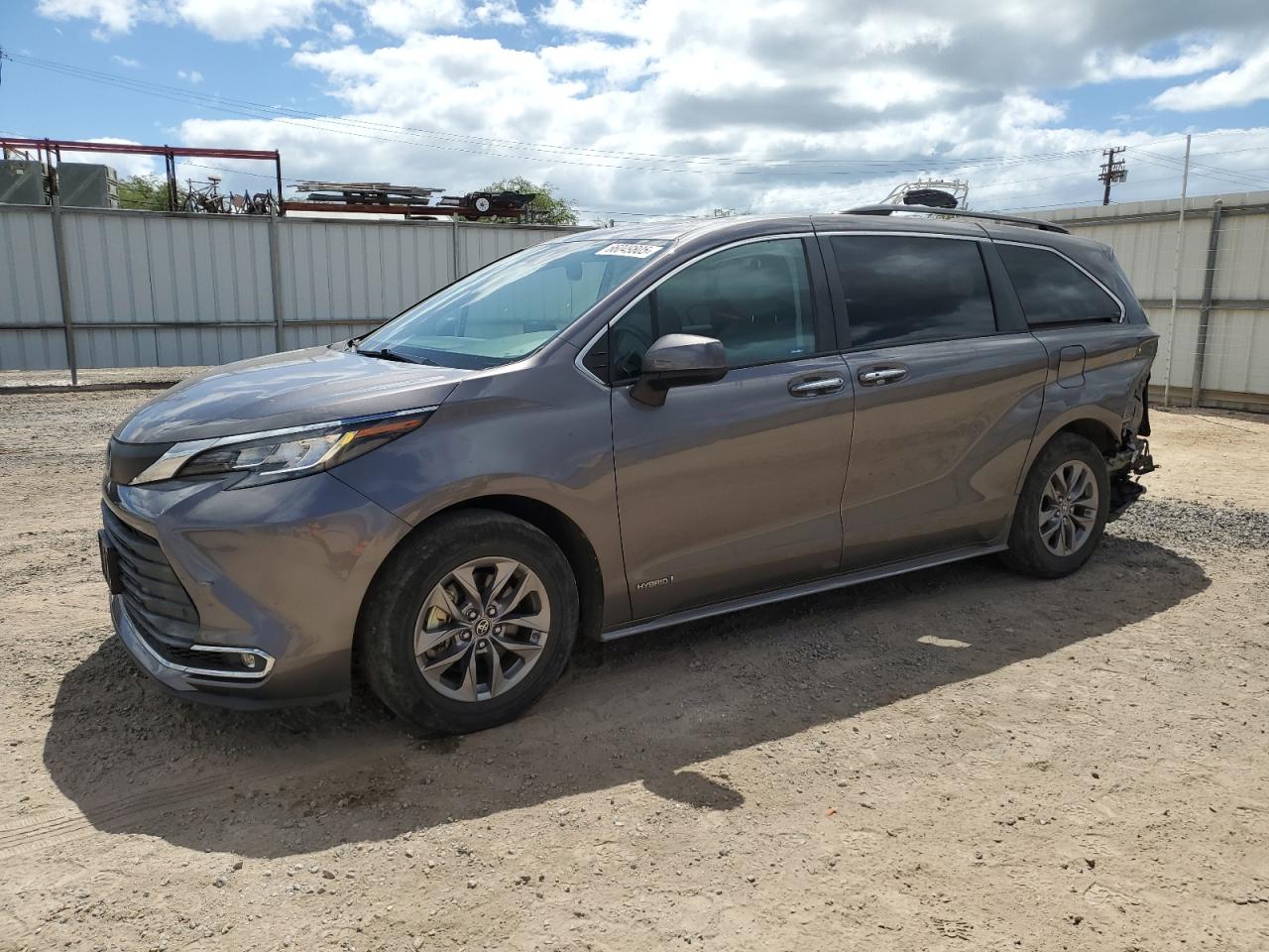 2021 Toyota Sienna xle