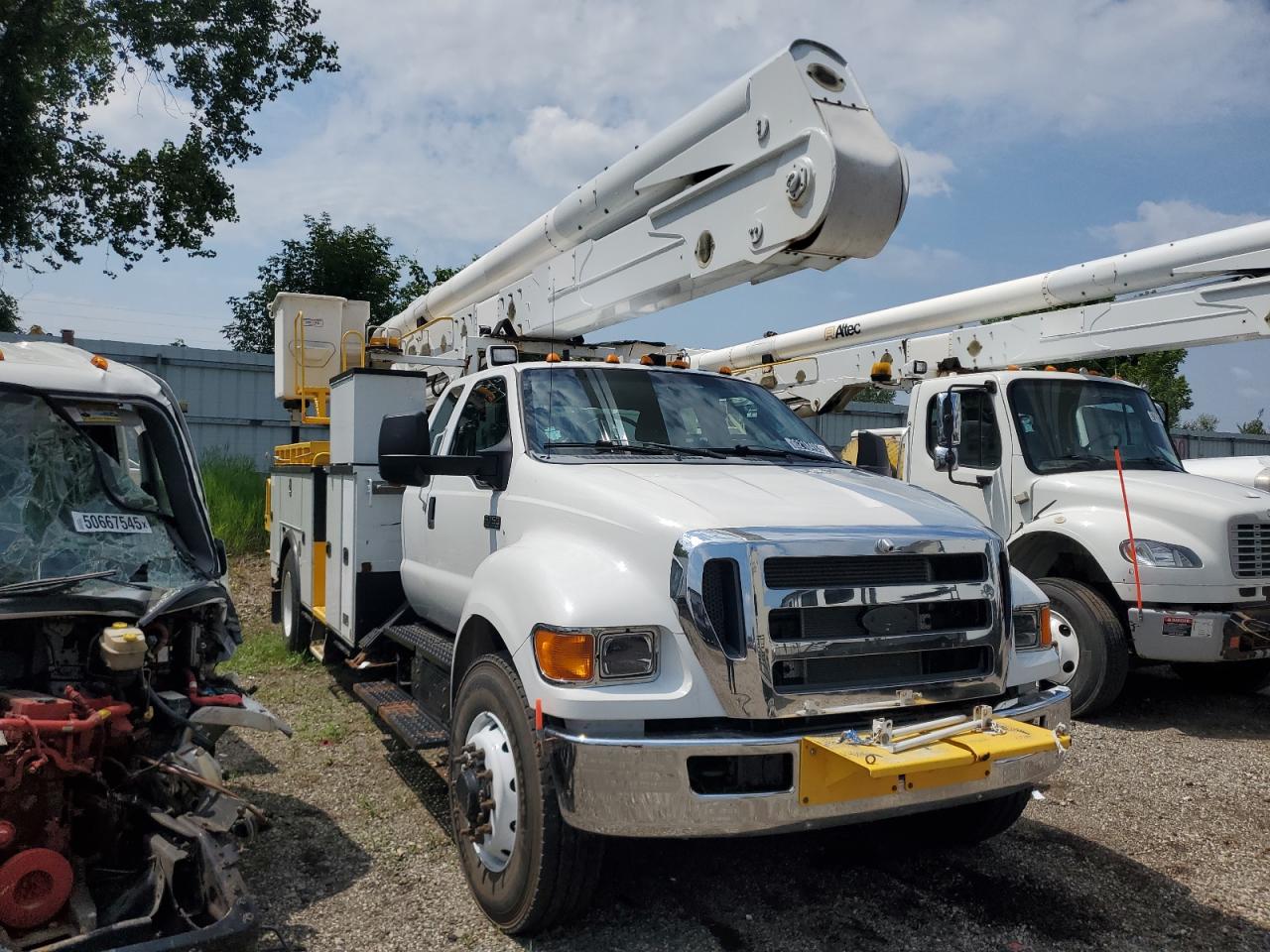 2015 Ford F750 super