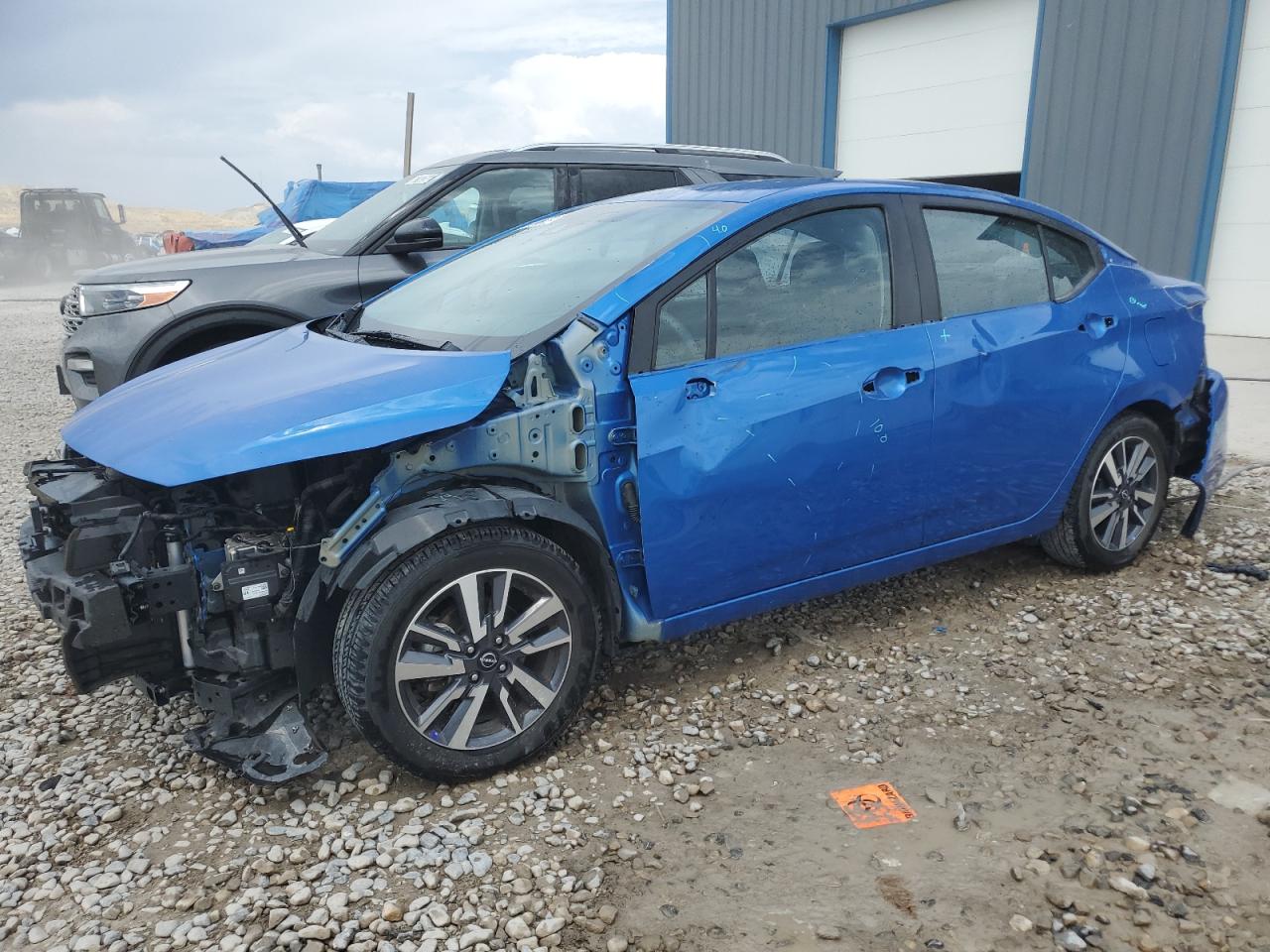 2023 Nissan Versa sv