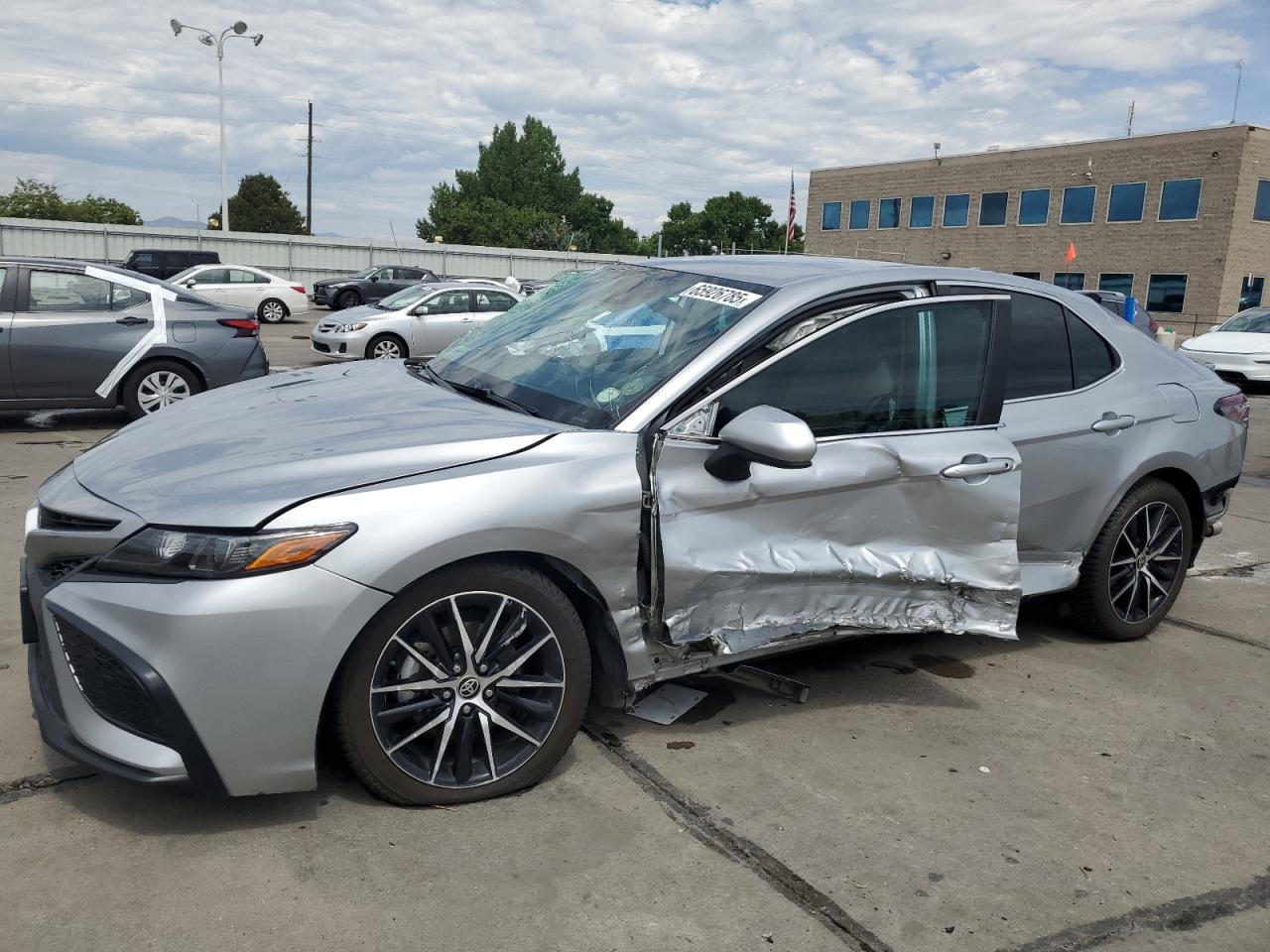 2021 Toyota Camry se
