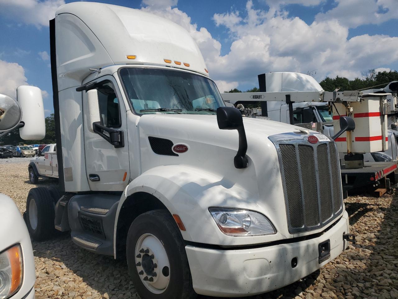 2018 Peterbilt tractor 579