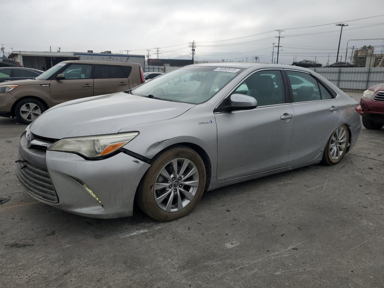 2015 Toyota Camry hybr