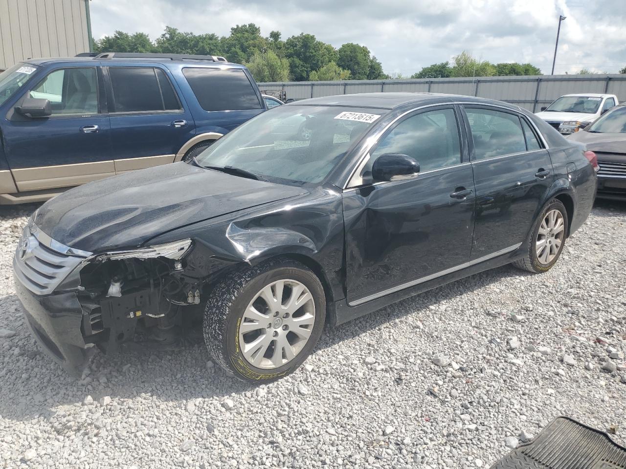 2011 Toyota Avalon bas