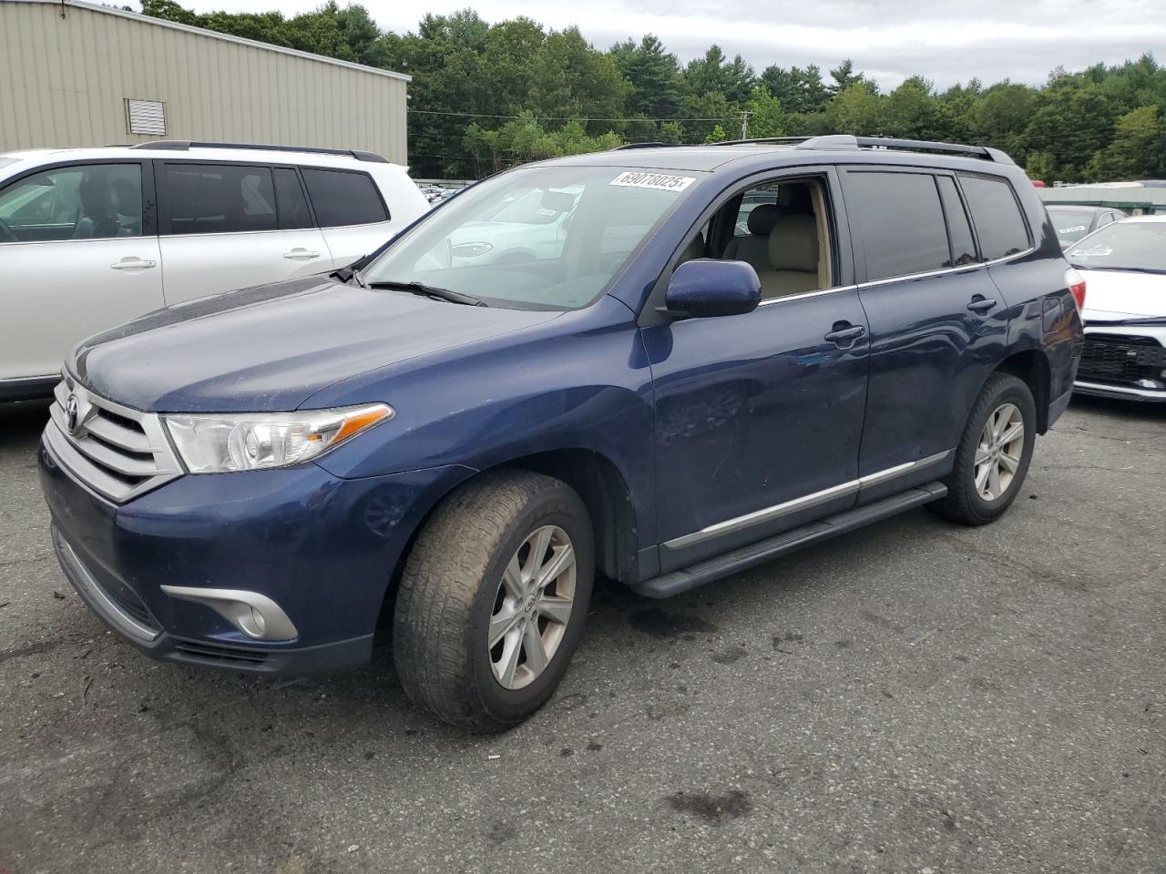 2011 Toyota Highlander base