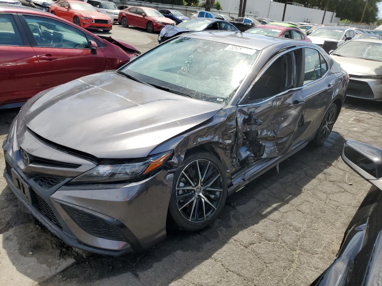 2022 Toyota Camry se