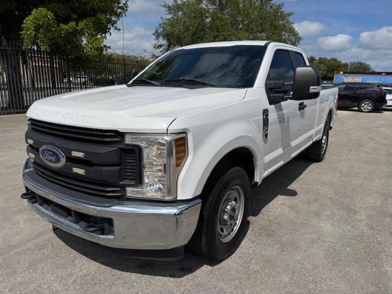 2019 Ford F250 super