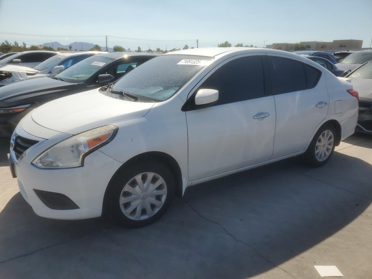 Niss Versa s