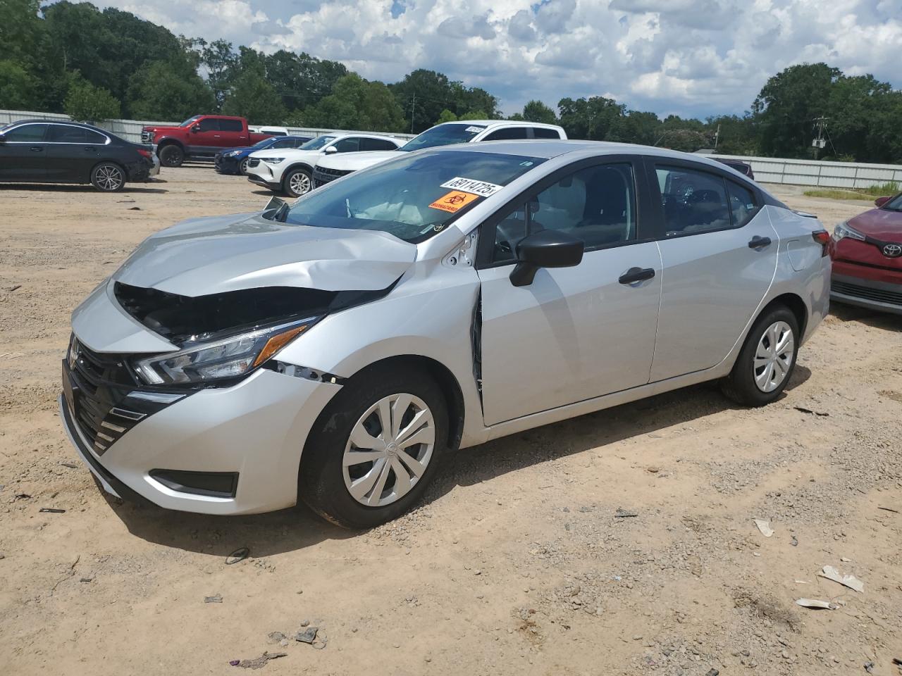 2025 Nissan Versa s
