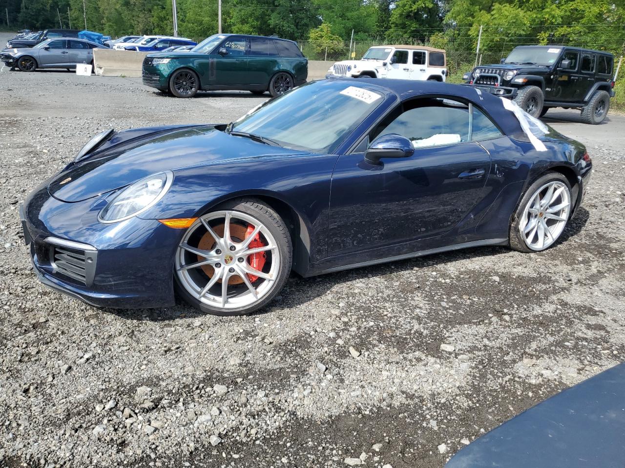 2018 Porsche 911 carrer