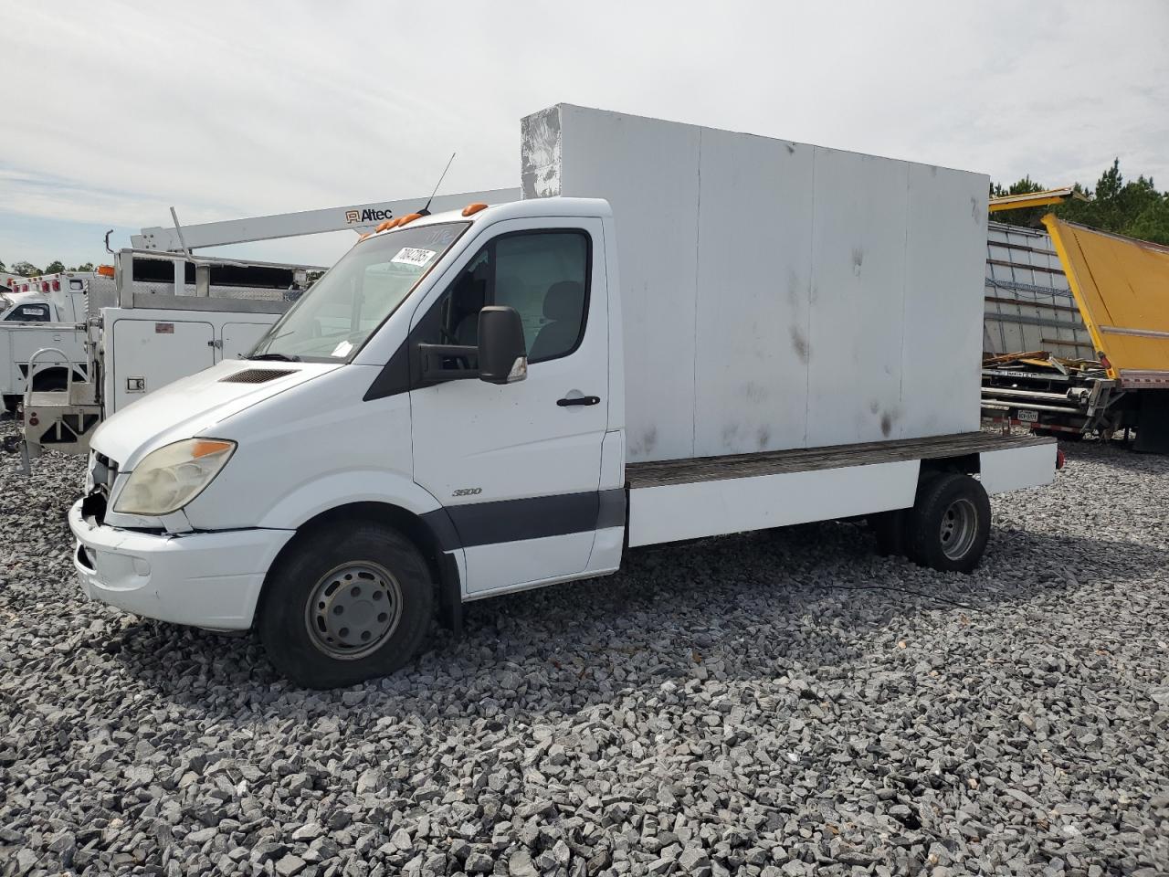2011 Freightliner Sprinter 3