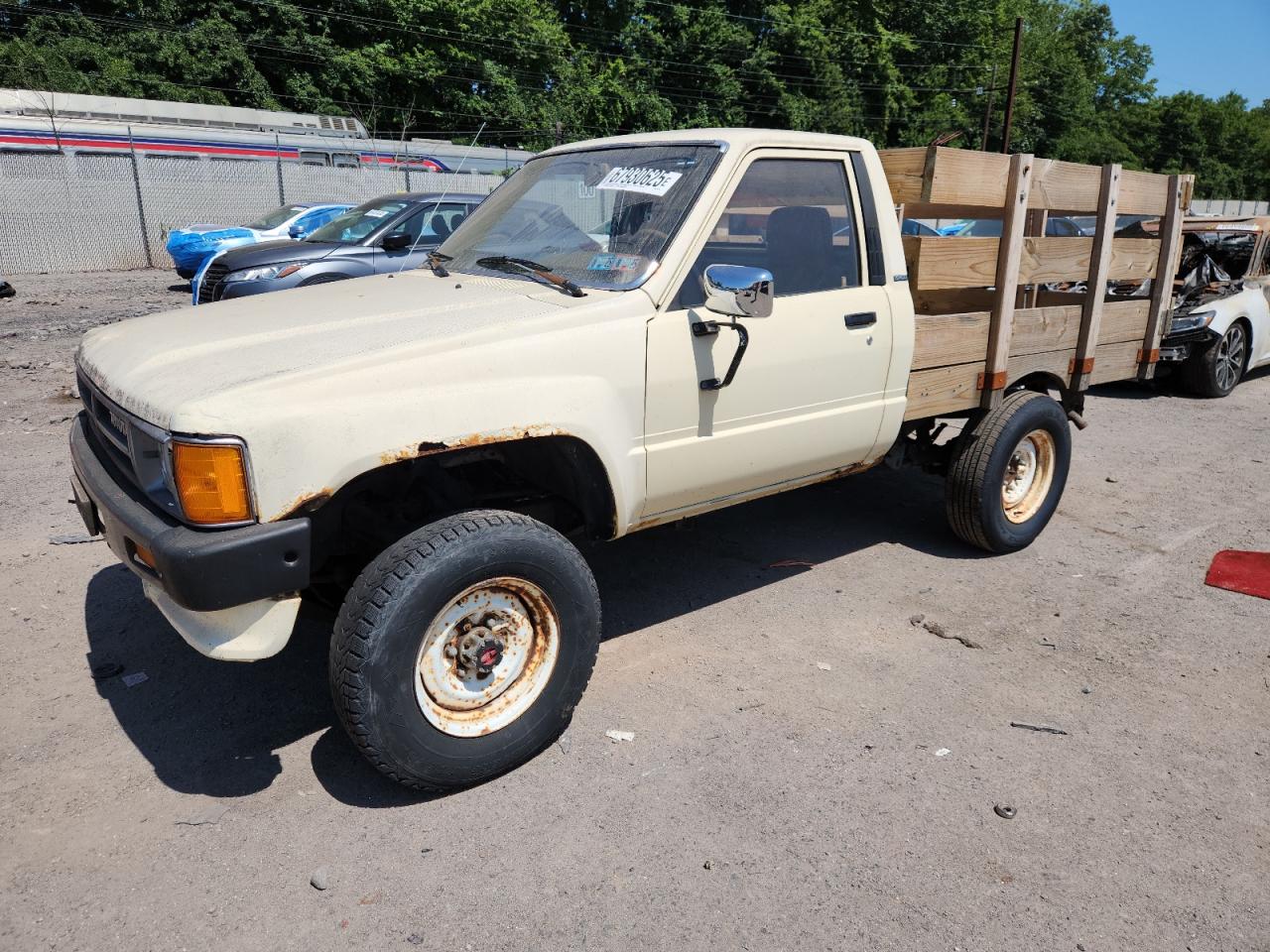 Toyota Pickup rn63 std