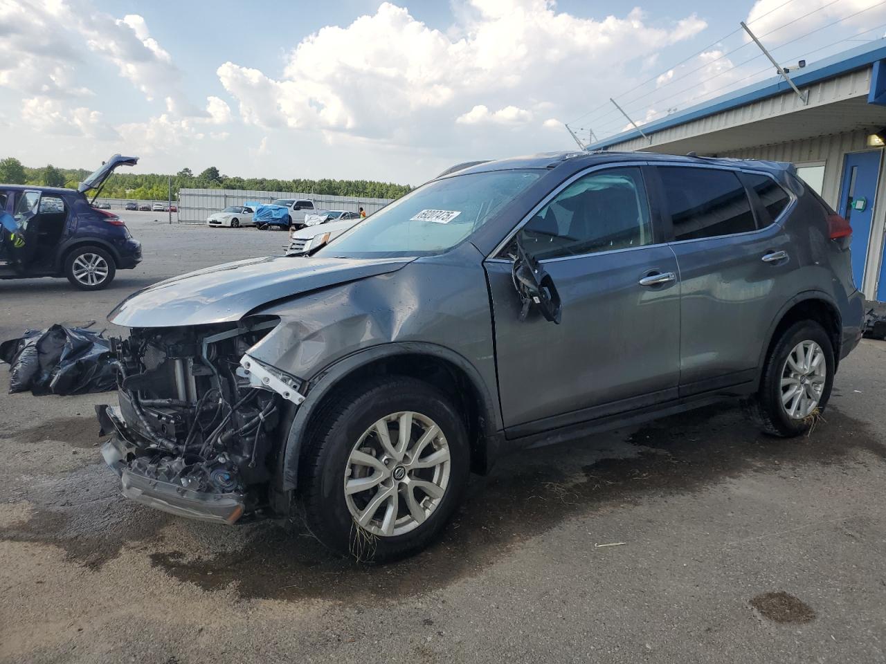 2020 Nissan Rogue s