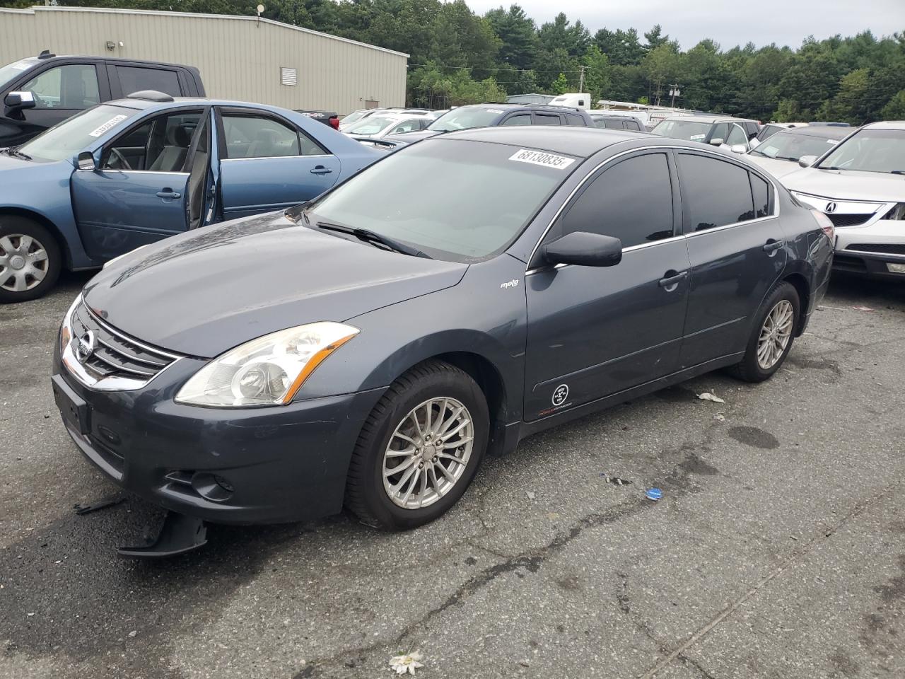 Nissan Altima base