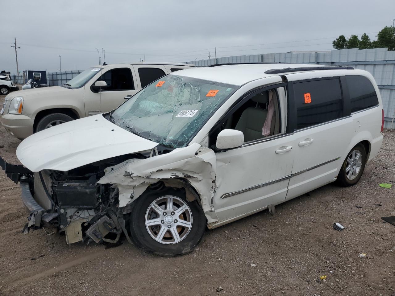 2013 Chrysler Town & cou