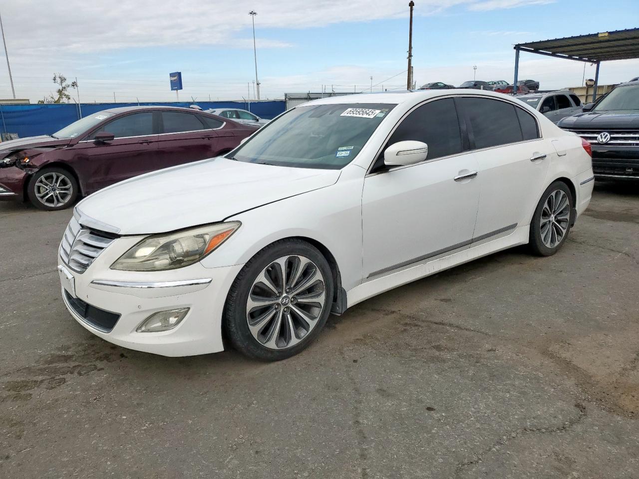 2013 Hyundai Genesis 5.