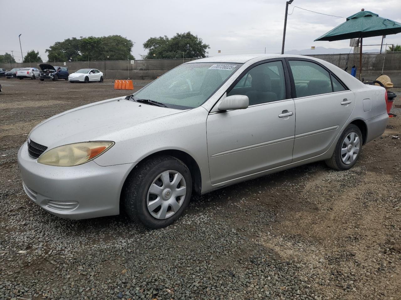 2004 Toyt Camry le