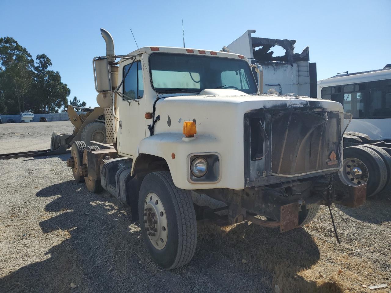 1990 International 2000 2674